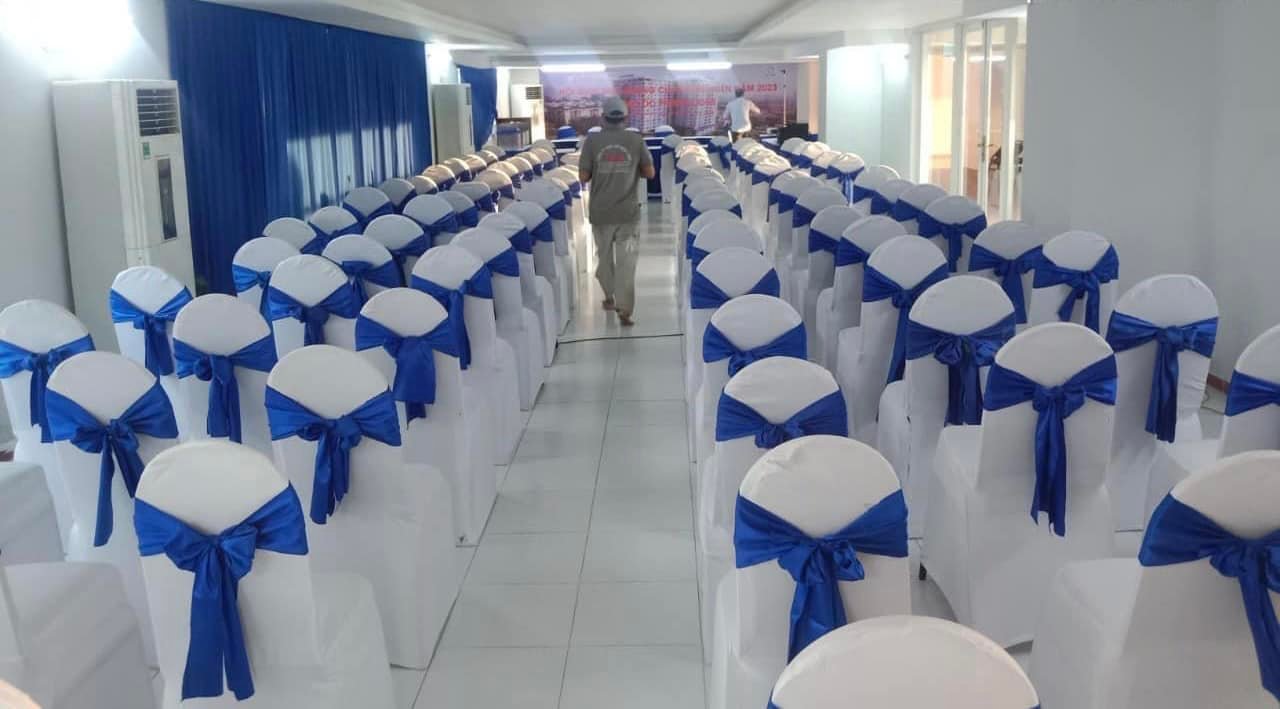 So Sánh Ghế Tiffany Và Ghế Banquet: Lựa Chọn Nào Đỉnh Cao Cho Sự Kiện 2026 2 so sánh ghế tiffany và banquet